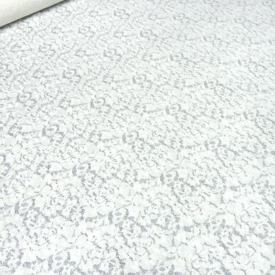 Stoff leichter Bi-Stretch Spitze Spitzenstoff mit Blumenmuster wollweiß off-white Kleiderstoff Hochzeitsstoff