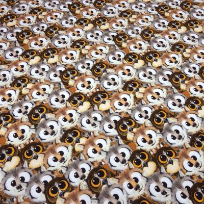 Stoff Baumwolle Sweatshirtstoff mit Eulen Füchse Waldtiere Design braun grau orange bunt Kleiderstoff Kinderstoff