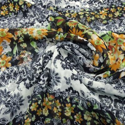 Stoff Chiffon Blusenstoff Blumemuster Ornamente Design orange grün schwarz ecrú Kleiderstoff