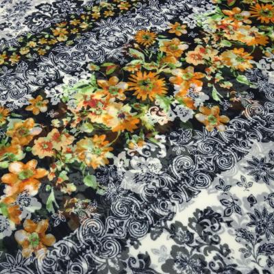Stoff Chiffon Blusenstoff Blumemuster Ornamente Design orange grün schwarz ecrú Kleiderstoff