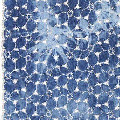Stoff Baumwolle Denim Batik Stickerei jeans blau weiß Blusenstoff Kleiderstoff