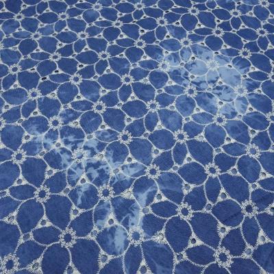 Stoff Baumwolle Denim Batik Stickerei jeans blau weiß Blusenstoff Kleiderstoff