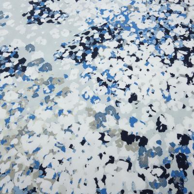 Stoff Viskose Jersey mit abstrakten Design weiß grau blau marine Kleiderstoff Kinderstoff