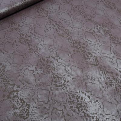 Stoff Stretch Querstretch mit Schlangen Prägedruck Design braun lila Kleiderstoff Hosenstoff