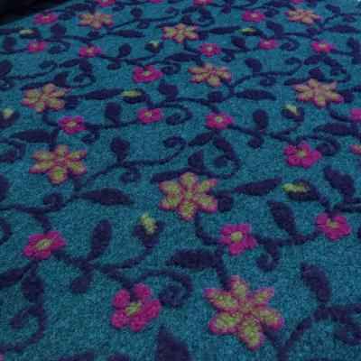 Stoff Ital. Musterwalk Walkloden Kochwolle Relief Blumen blau lila fuchsia grün Kleiderstoff Mantelstoff