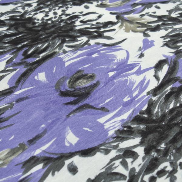 stoff-viskose-jersey-mit-blumen-abstrakt-design-weiss-flieder-lavendel-grau-kleiderstoff
