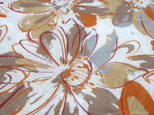 Stoff Baumwolle Lochstickerei Blumen weiss terracotta braun grau Blusenstoff Kleiderstoff