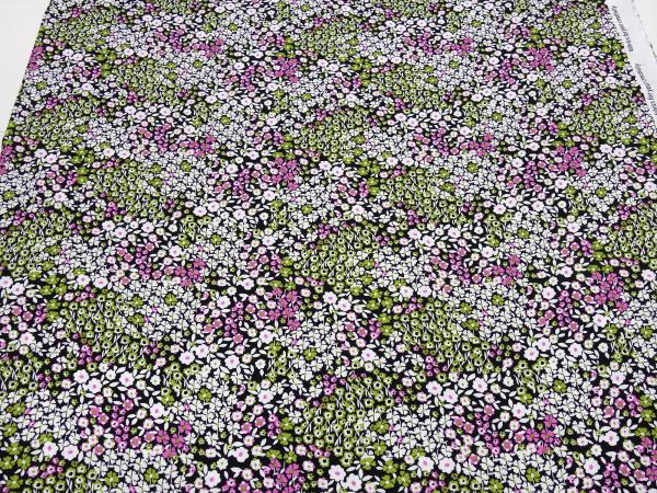 Stoff Viskose Blusenstoff mit Blumen Streublumen Design weiß schwarz grün rosa Kleiderstoff