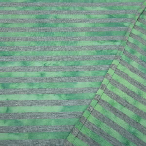Stoff Baumwolle Jersey mit 9 mm Batik Streifen Design grau grün gestreift Kleiderstoff Kinderstoff