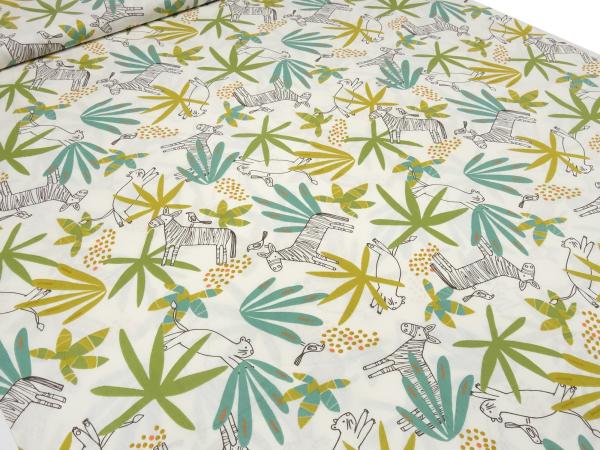Stoff Baumwolle Popeline mit Tiere Zebra Katze Vogel Plamen Blätter Design hellbeige grün ocker braun bunt Blusenstoff Kleiderstoff Dekostoff