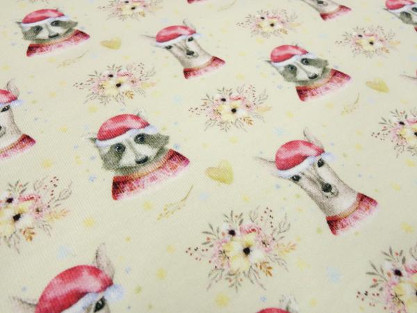 Stoff Baumwoll French Terry Sweatshirtstoff Weihnachten Rehe Waschbär Herzen Design vanille rot weiß braun beige bunt Kinderstoff Kleiderstoff