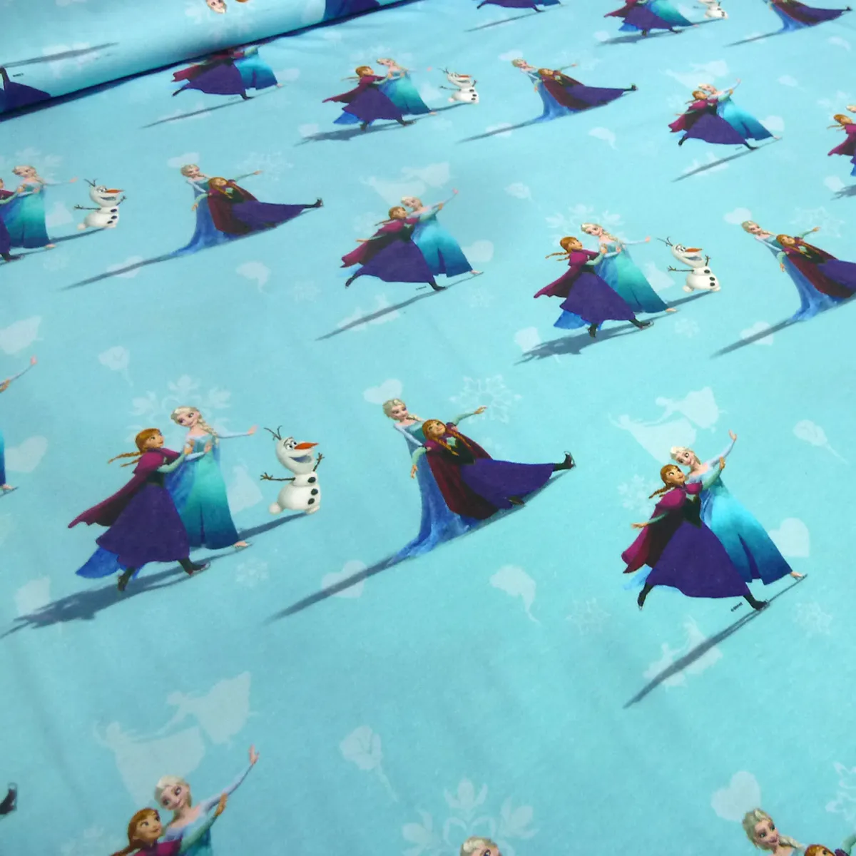 Stoff Baumwoll Jersey mit Disney Eiskönigin Frozen Anna Elsa Design hellblau bunt Kinderstoff Kleiderstoff