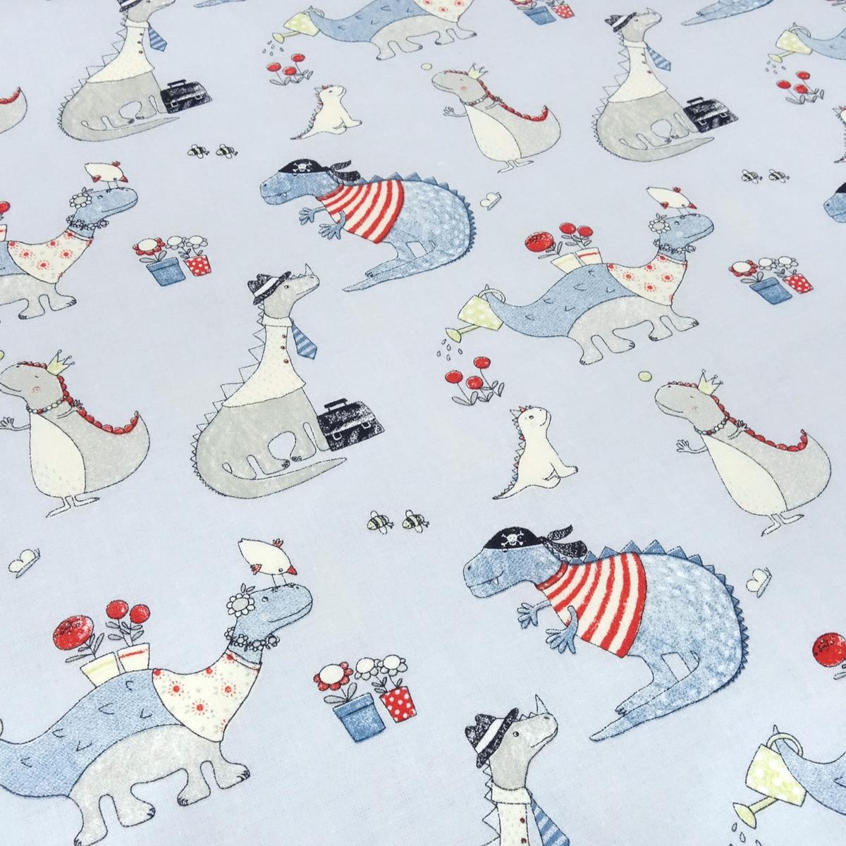 Stoff Baumwolle Popeline mit Dinos Dinosaurier Design hellblau blau rot weiß grau schwarz Kleiderstoff Kinderstoff Dekostoff​