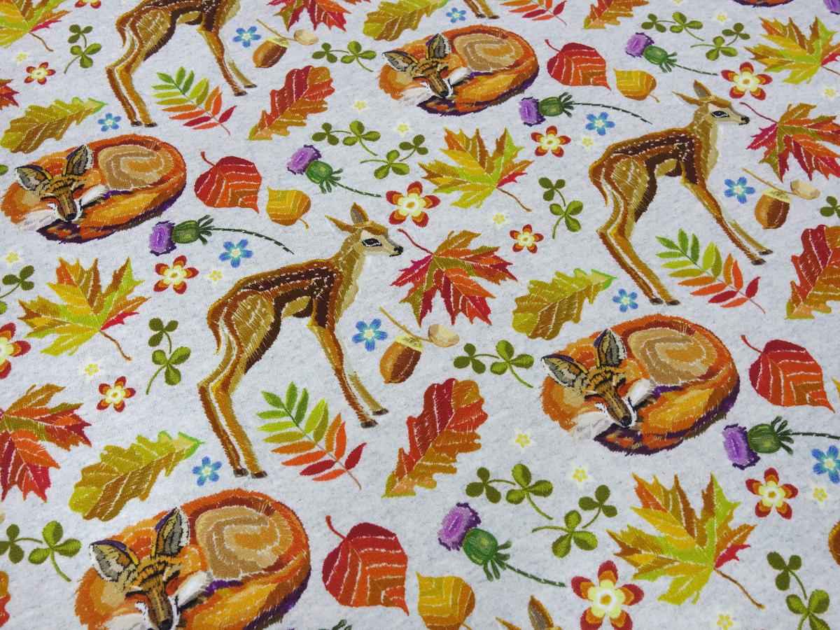 Stoff Baumwoll French Terry Sweatshirtstoff mit Rehe Füchse Herbst Blätter Design grau melange braun orange bunt Kinderstoff Kleiderstoff